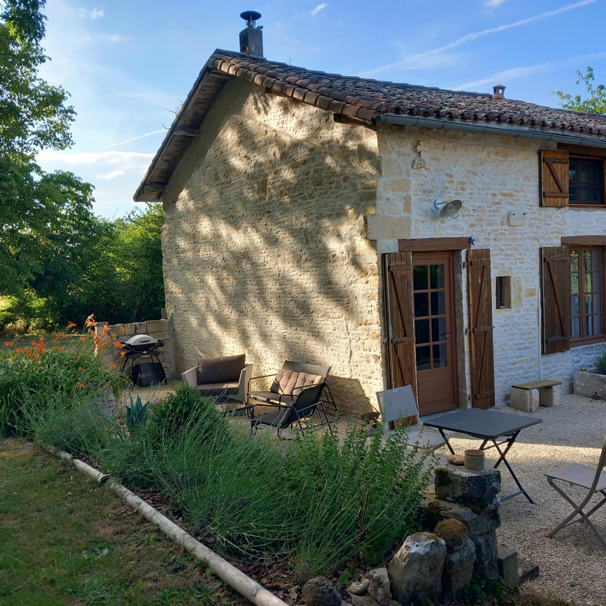 La Petite Bellarderie Champniers (Charente) Exterior foto
